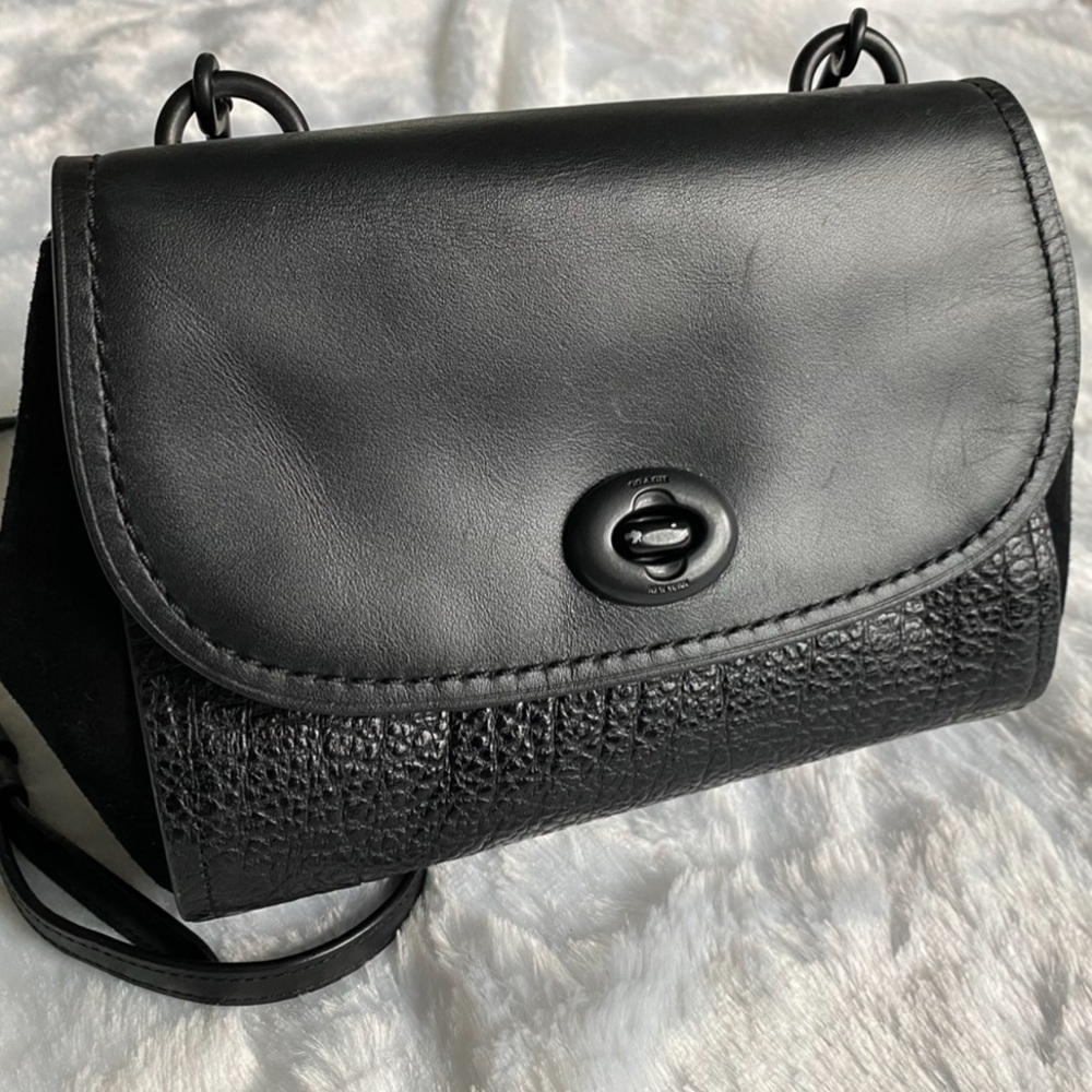 Coach Turnlock crossbody